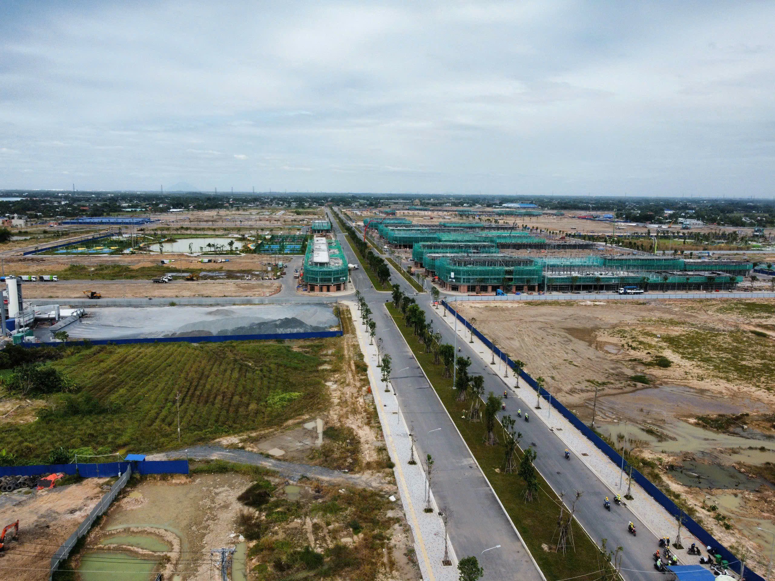 hình ảnh tiến độ thi công dự án vinhomes green city đức hòa, long an mới nhất